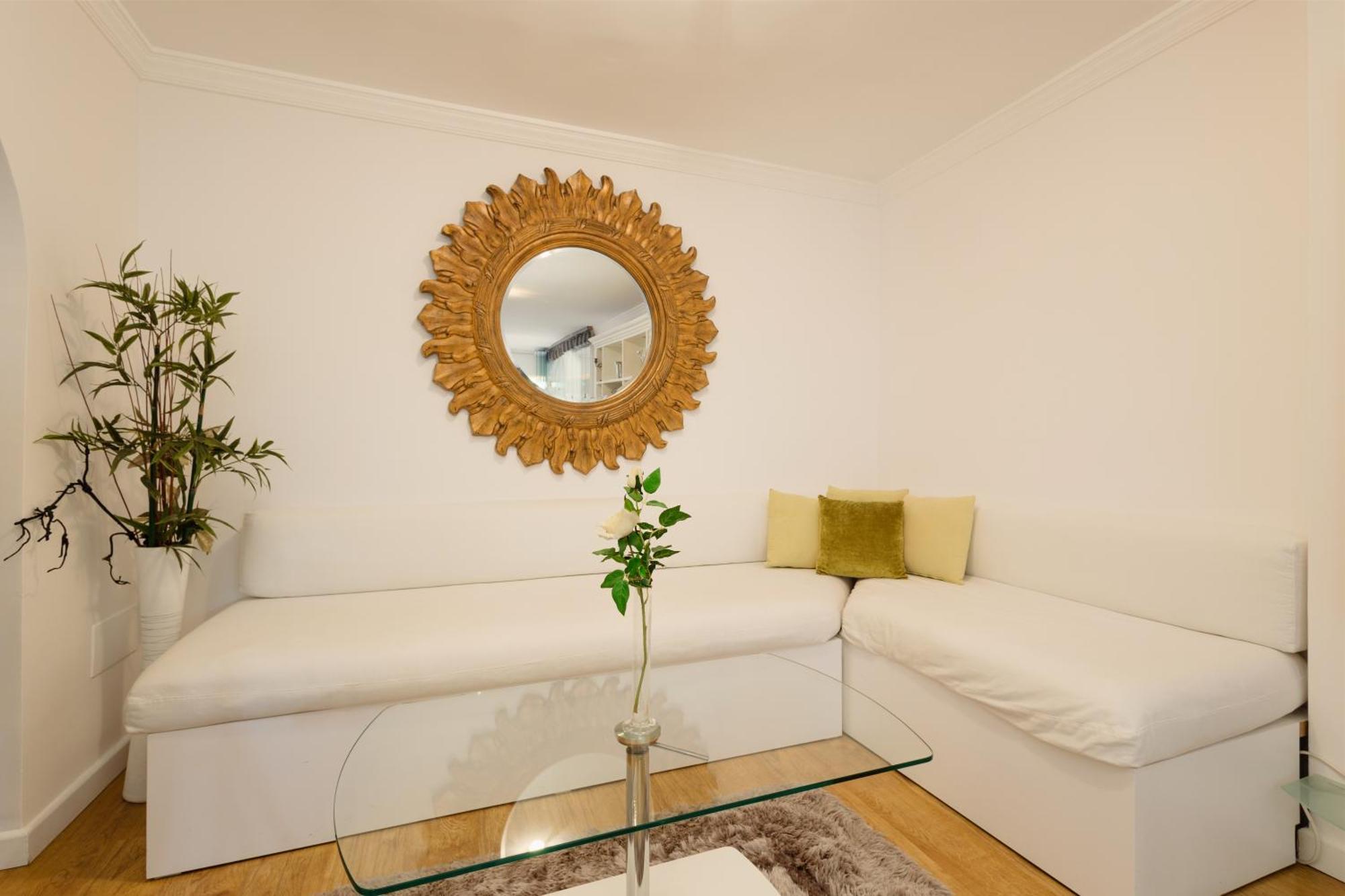 Ground Floor Holiday Apartment With Terrace And Pool In Puerto Banus, Marbella Exterior foto